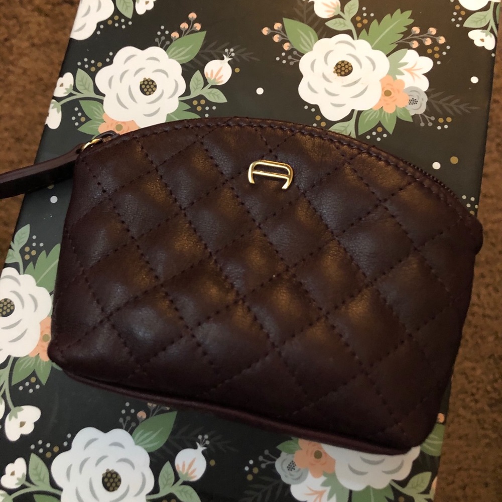 Etienne Algner Change Purse 🌾
